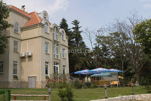Duchess Hotel 2